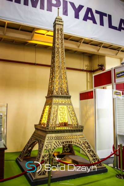 STRAFOR EYFEL KULESİ MAKETİ